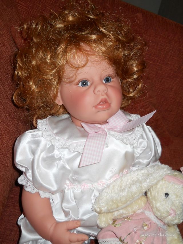 на диване лучше,чем в коробочке