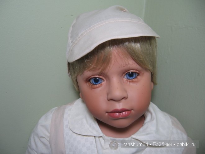 Pamela Erff, Остин - фарфор? винил?