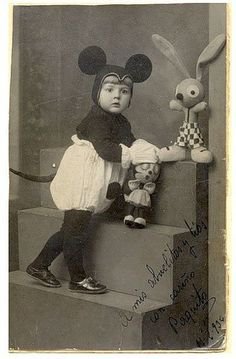 Карнавальный костюм – маленькое новогоднее чудо для ребенка, из истории (фото 6)