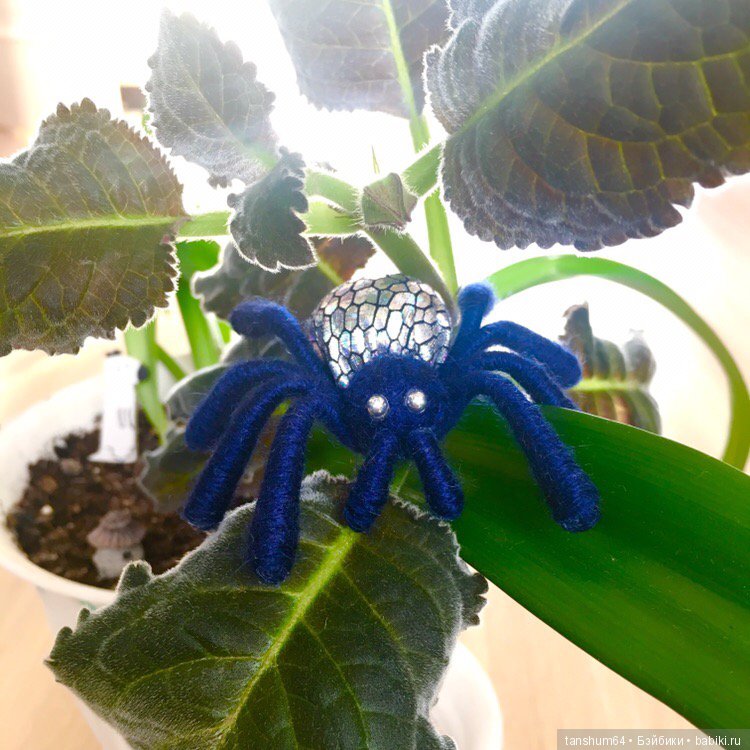 Весеннее нашествие паучков или творческое ассорти