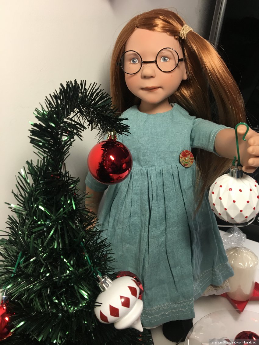 Годы и куклы или кто с нами у Ёлочки