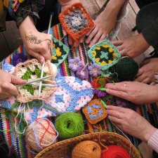 С всемирным Днём вязания