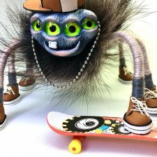 Скейтер-тинейджер паук Толик