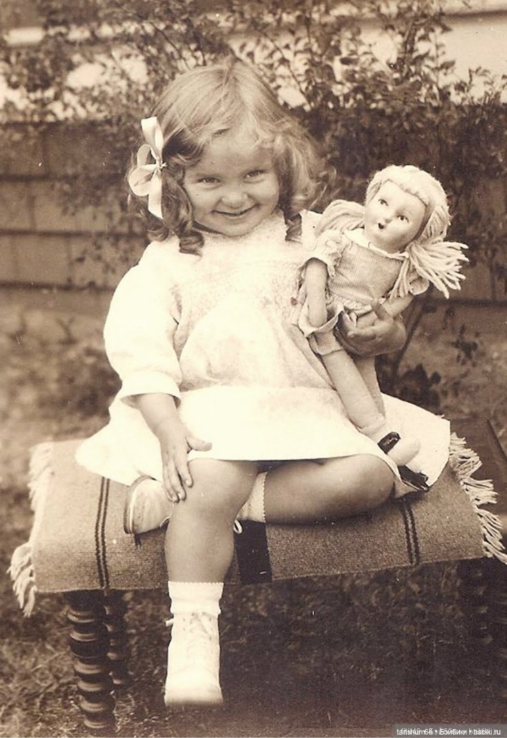 "Дочки-матери" (взгляд из прошлого)