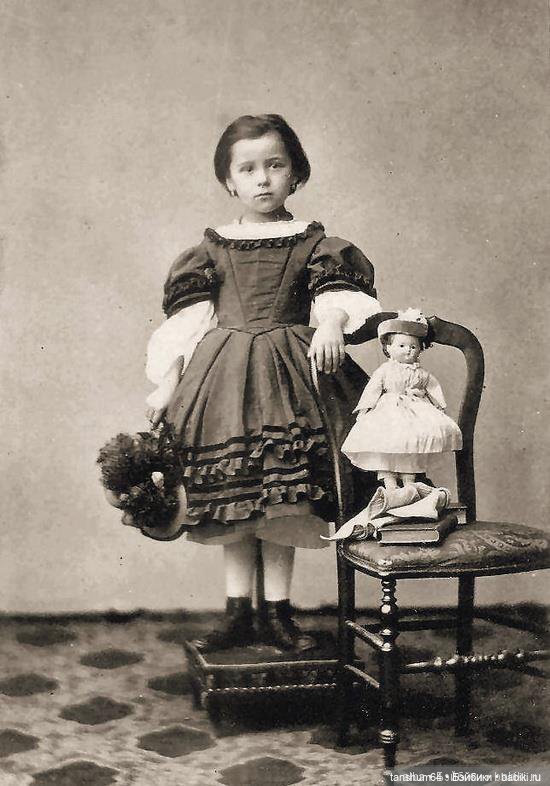 "Дочки-матери" (взгляд из прошлого)