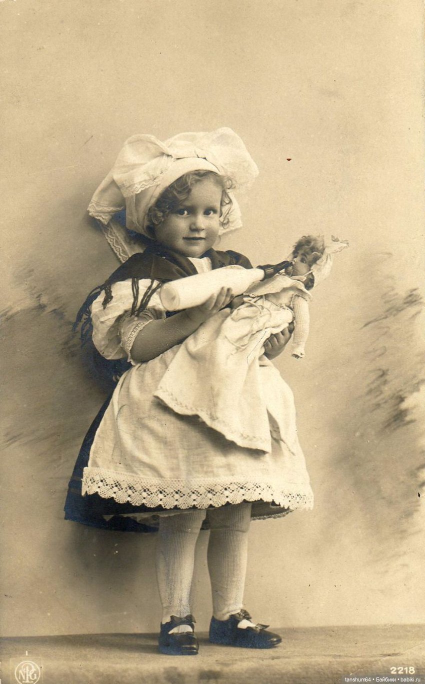 "Дочки-матери" (взгляд из прошлого)