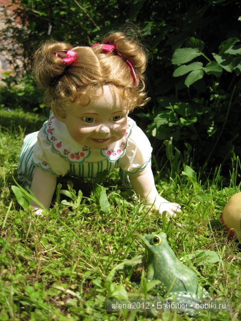 девочка с лягушкой