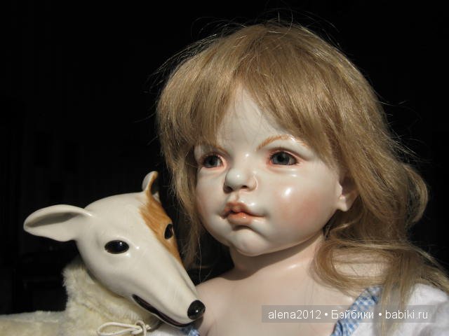 Девочка с собакой или собака с девочкой. Charming Марты Пинейро, Martha Pineiro со свом другом