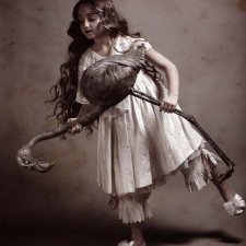 Ах, Алиса! Фотохудожника  Владимира Клавихо-Телепнева