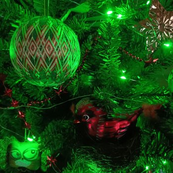 Ёлка 2023, а сколько можно держать праздник в доме?