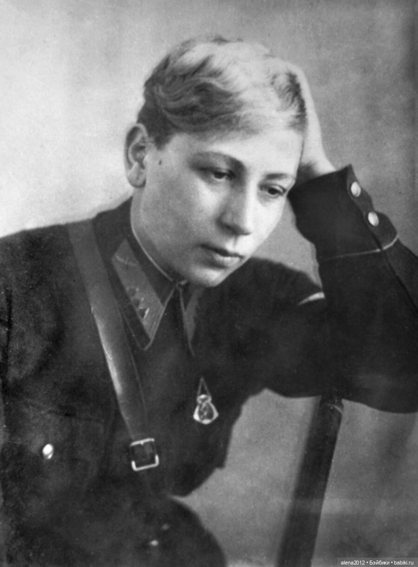 НЕДОЛЮБИЛИ, НЕДОМЕЧТАЛИ, НЕ ДОЖИЛИ