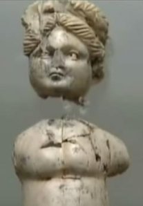 Древние барби римлян — Редкие антикварные куклы и реплики: воск (фото 3)