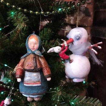 Как одна фотография с  весенней выставки изменила всю   ёлку .