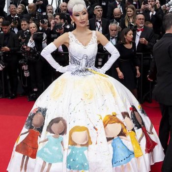 А королевы уже не голые!