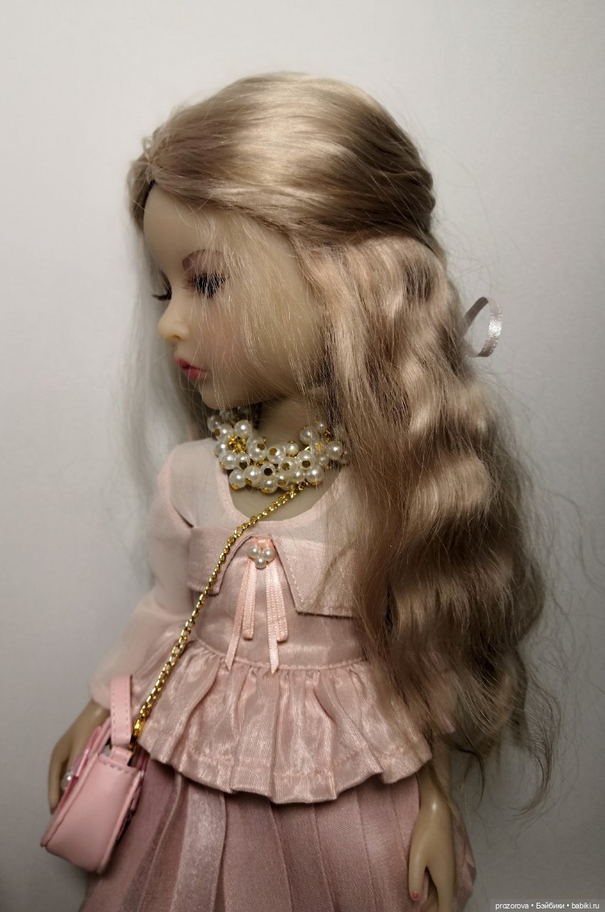 Lou Ruby Red | Бэйбики Lou Ruby Red — Куклы Ruby Red (Руби Ред) Fashion Friends: Siblies (фото 10)