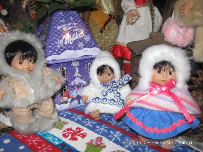 Маленькие Адорочки и Рауберятки у елочки (фото 2)