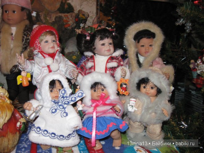 Маленькие Адорочки и Рауберятки у елочки