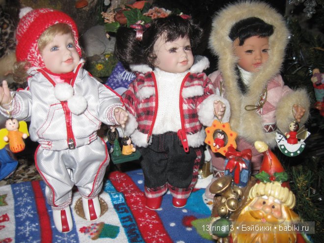 Маленькие Адорочки и Рауберятки у елочки