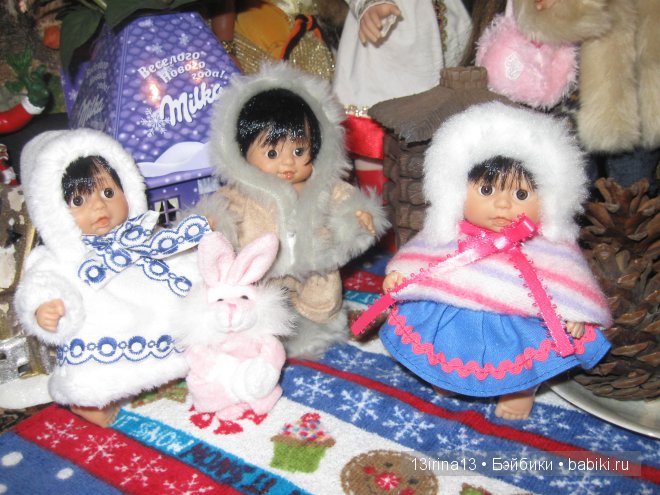 Маленькие Адорочки и Рауберятки у елочки (фото 3)