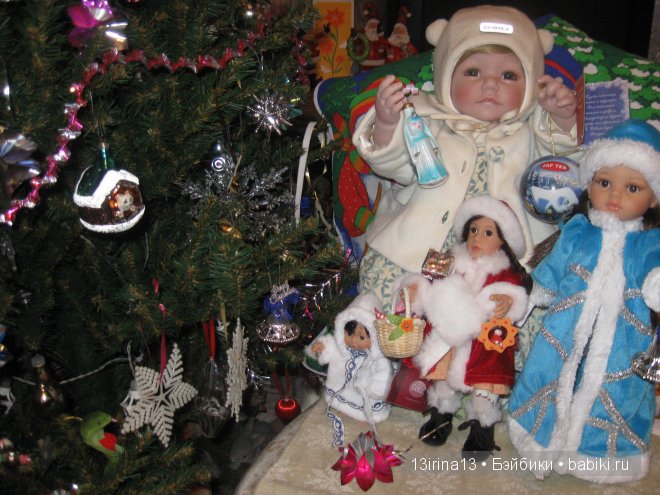 Адорочка и Паолка-малыш у елочки (фото 4)