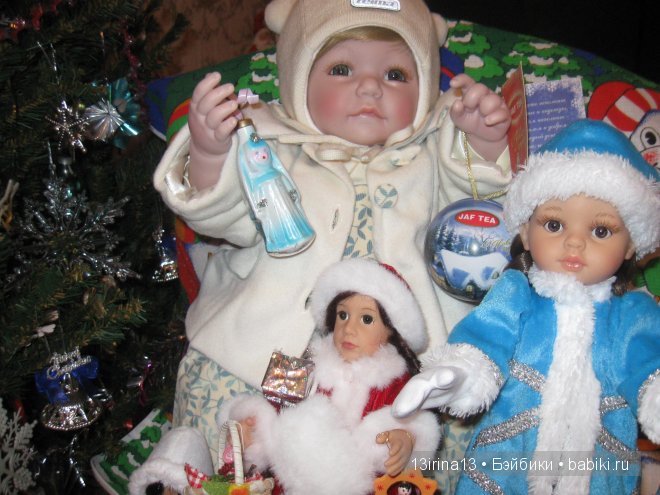 Адорочка и Паолка-малыш у елочки (фото 7)