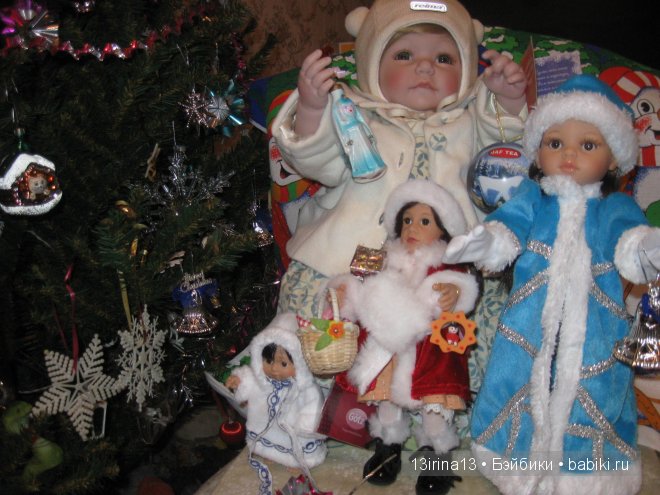 Адорочка и Паолка-малыш у елочки (фото 8)
