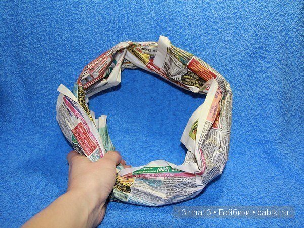 Последние штрихи подготовки к НГ, вырезаем кружевные снежинки (фото 2)