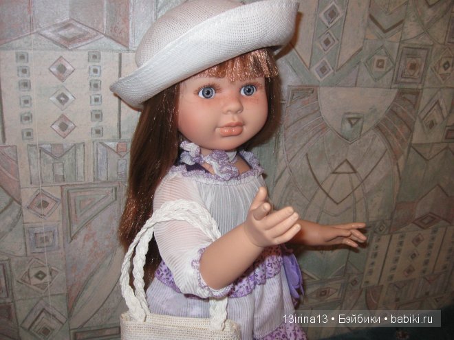 Интересная шарнирная девочка из Испании, Paola Reina