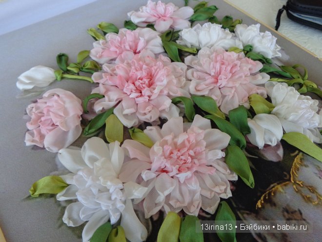 Красота из лент. Вышивка Людмилы Дейнеко