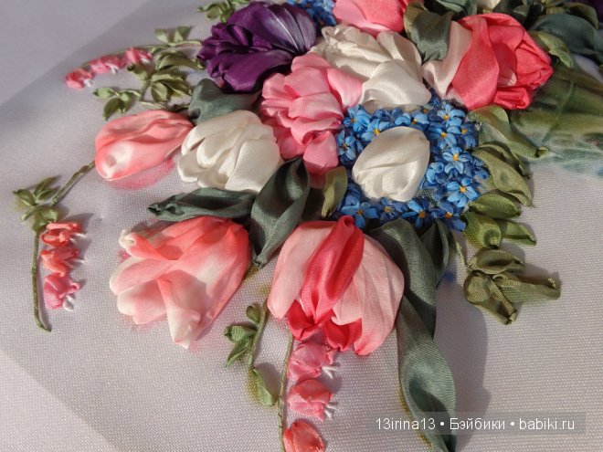 Красота из лент. Вышивка Людмилы Дейнеко