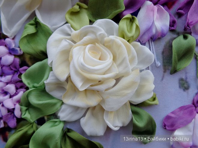 Красота из лент. Вышивка Людмилы Дейнеко