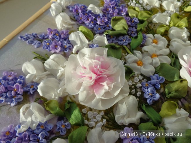 Красота из лент. Вышивка Людмилы Дейнеко