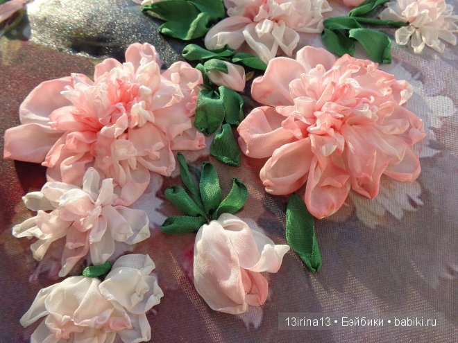 Красота из лент. Вышивка Людмилы Дейнеко