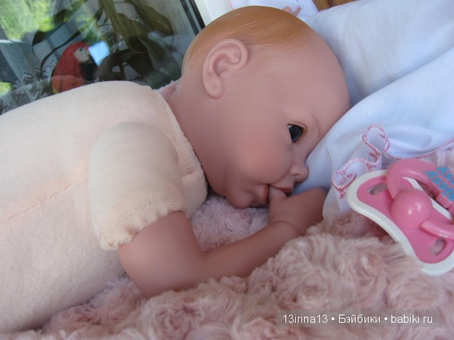 Очаровательный глазастик от Адора