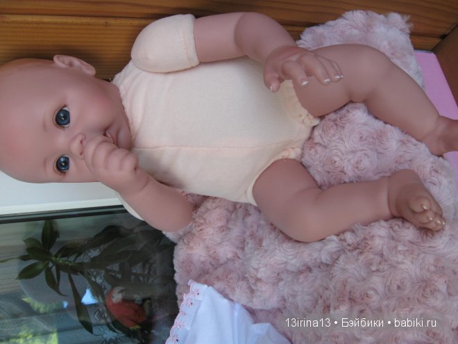 Очаровательный глазастик от Адора