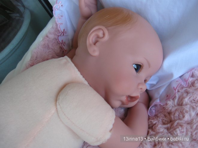 Очаровательный глазастик от Адора