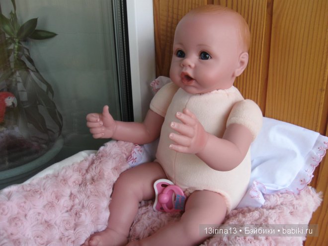 Очаровательный глазастик от Адора