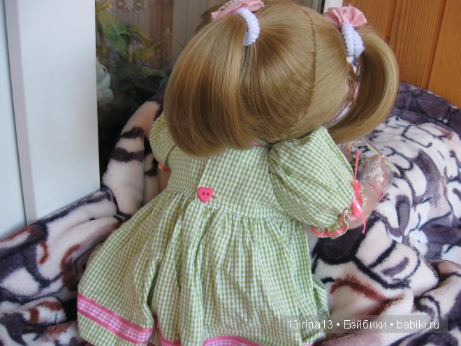 Адорочка с забавными хвостиками