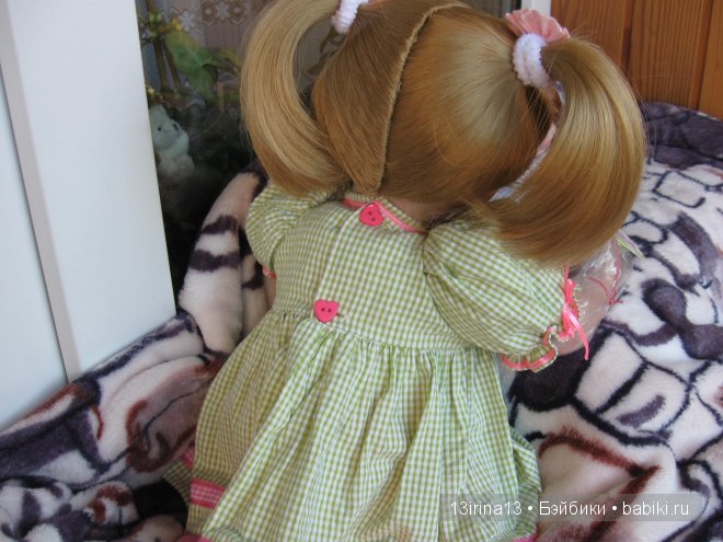 Адорочка с забавными хвостиками