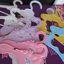 Аксессуары для кукол - Плечики для кукольной одежды купить в Шопике ...