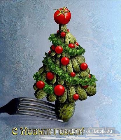 Последние приготовления к встрече Нового года! Праздничный стол))