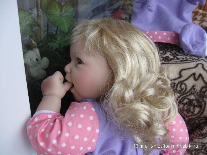 Белокурый гномик с изумрудными глазками, Lee Middleton