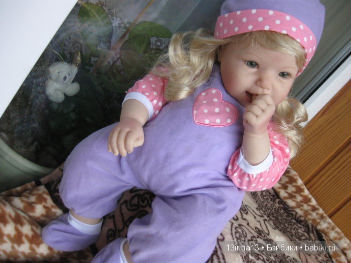 Белокурый гномик с изумрудными глазками, Lee Middleton