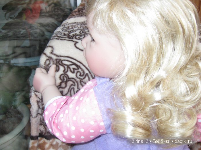 Белокурый гномик с изумрудными глазками, Lee Middleton