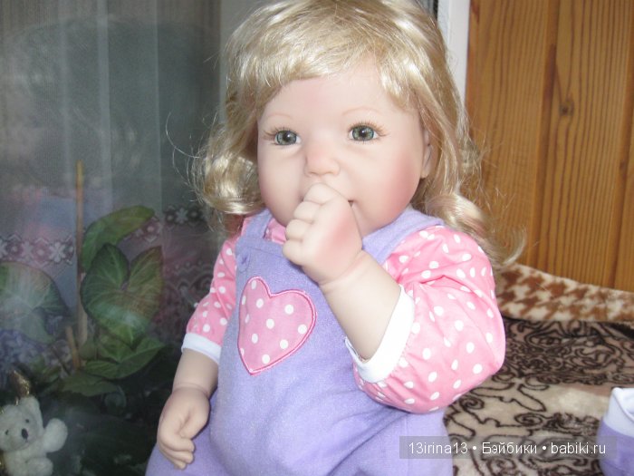 Белокурый гномик с изумрудными глазками, Lee Middleton