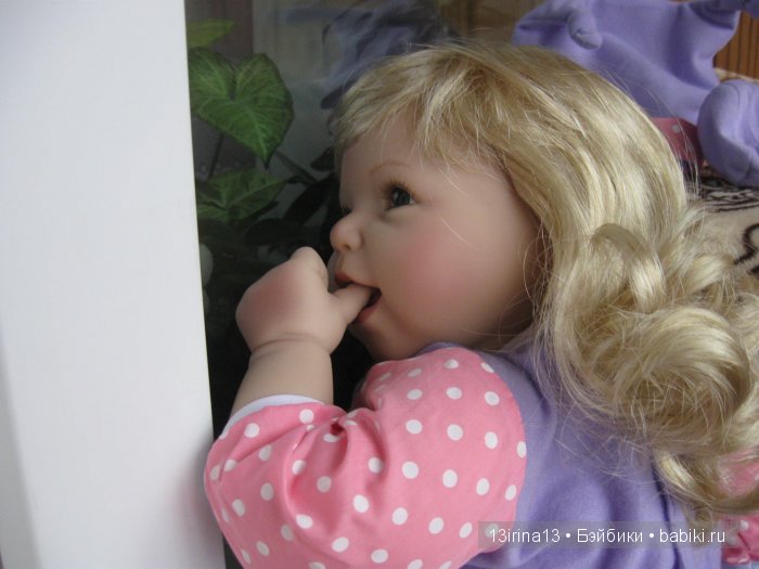 Белокурый гномик с изумрудными глазками, Lee Middleton