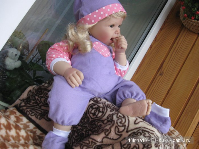 Белокурый гномик с изумрудными глазками, Lee Middleton