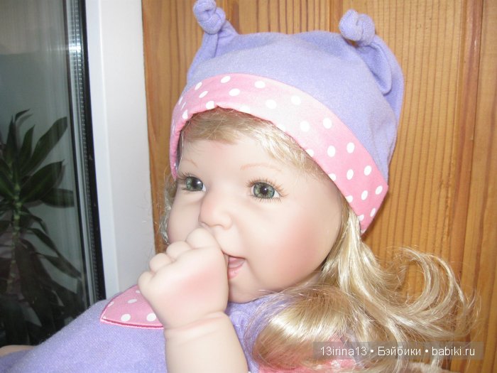 Белокурый гномик с изумрудными глазками, Lee Middleton