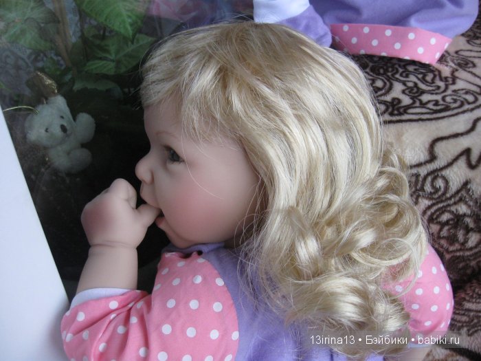 Белокурый гномик с изумрудными глазками, Lee Middleton