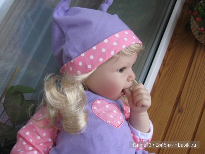 Белокурый гномик с изумрудными глазками, Lee Middleton